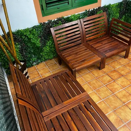 Cozy In Centric Area At With Air Conditioner Apartment